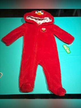Elmo Sherpa Jumpsuit Toddler Sesame Street Footed Pajamas Viral 6 m NWT